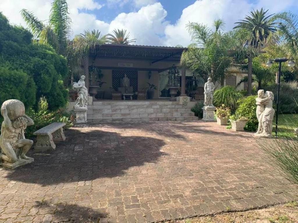 Palm Villa Puerto Elizabeth Exterior foto